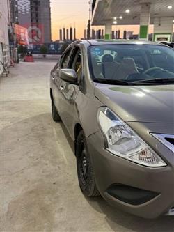 نیسان ڤێرسا